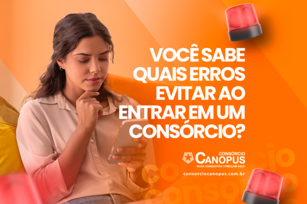 Famílias planejando consórcio com planilha, calculadora e consultor Canopus